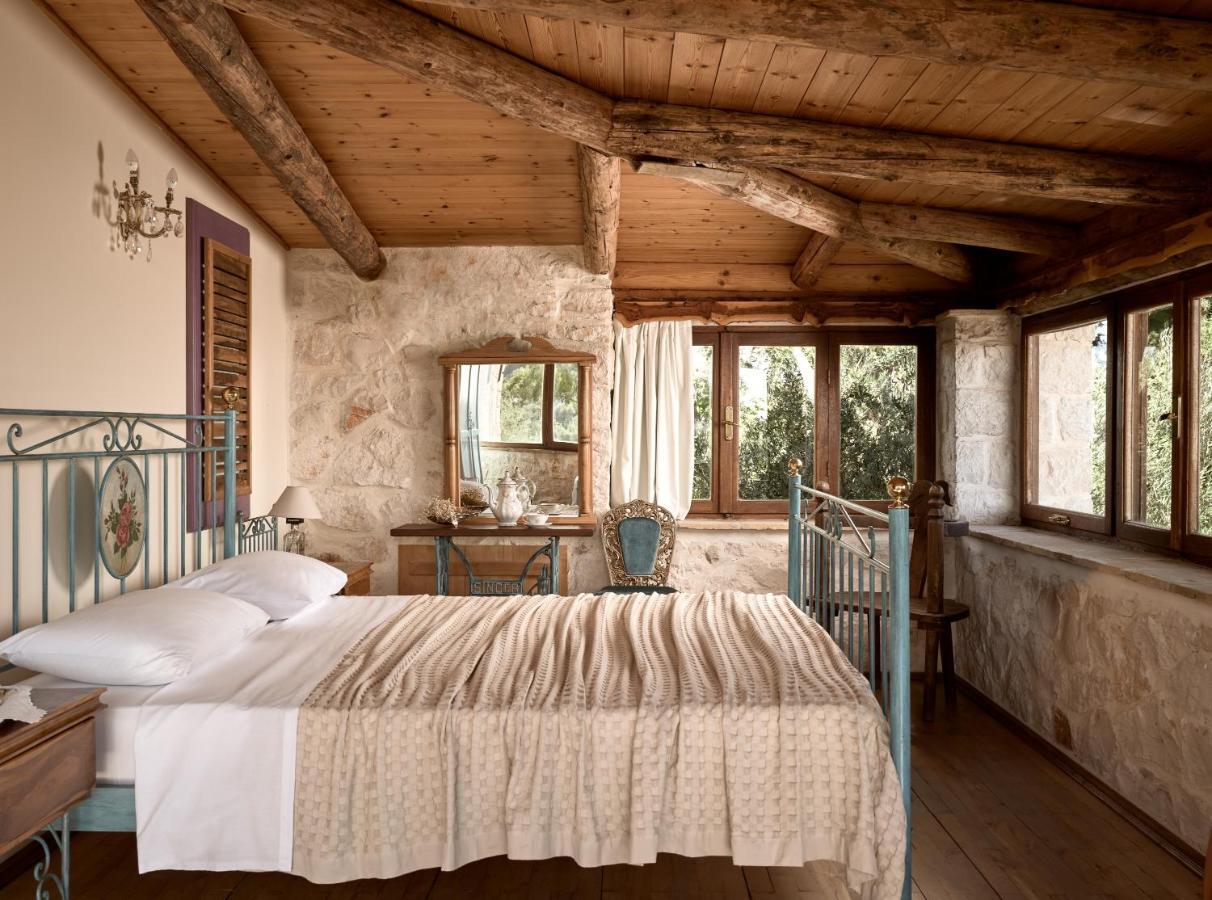 Vafias Villa - Tranquil Location, Ideal For Large Groups, By Zantewize Lithakia  Zewnętrze zdjęcie