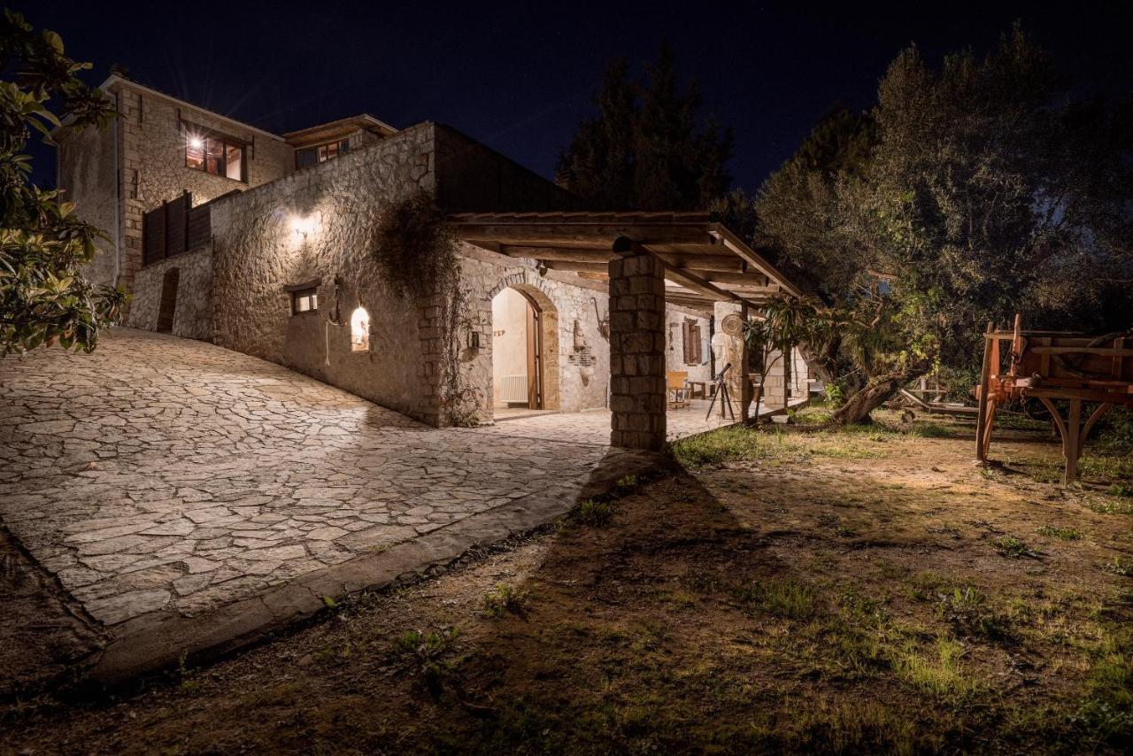 Vafias Villa - Tranquil Location, Ideal For Large Groups, By Zantewize Lithakia  Zewnętrze zdjęcie