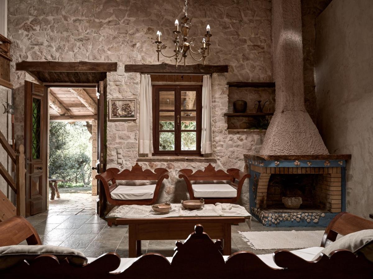 Vafias Villa - Tranquil Location, Ideal For Large Groups, By Zantewize Lithakia  Zewnętrze zdjęcie