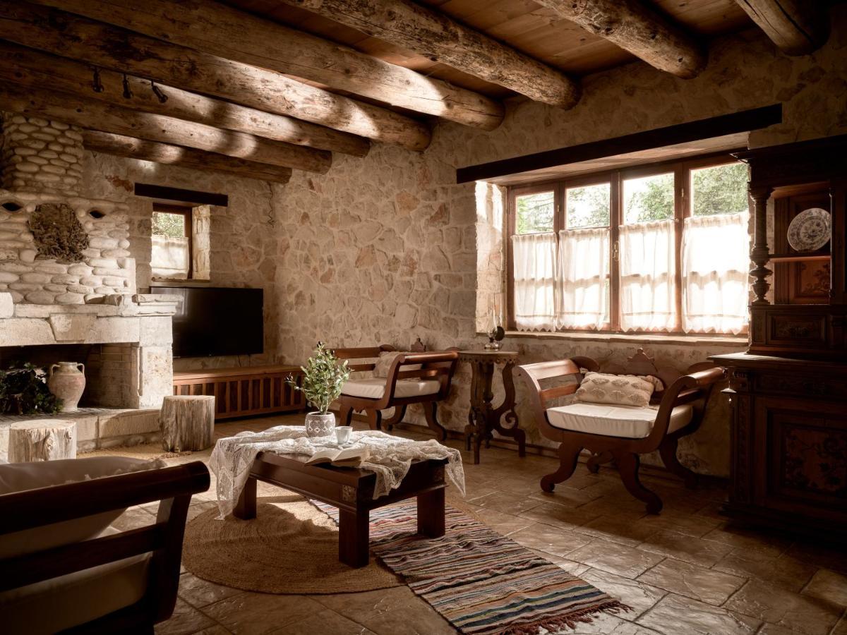 Vafias Villa - Tranquil Location, Ideal For Large Groups, By Zantewize Lithakia  Zewnętrze zdjęcie