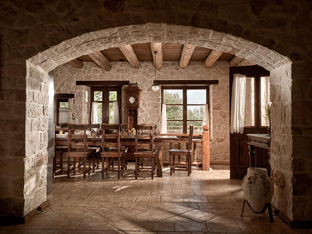 Vafias Villa - Tranquil Location, Ideal For Large Groups, By Zantewize Lithakia  Zewnętrze zdjęcie